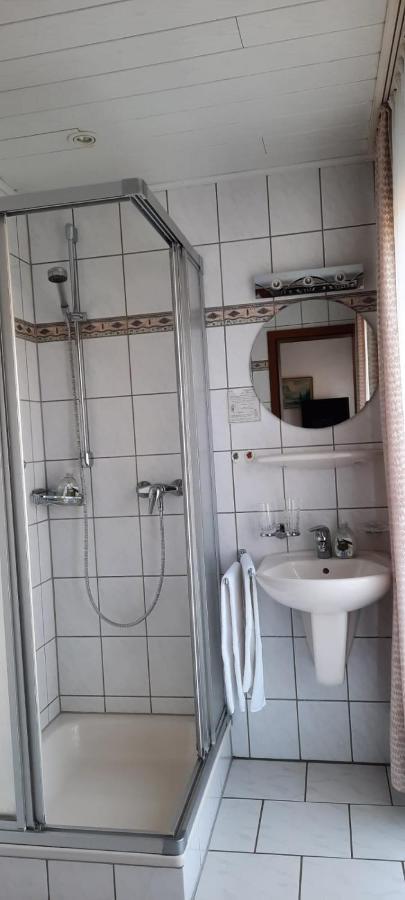 Gaestehaus Foehr Wintrich Esterno foto